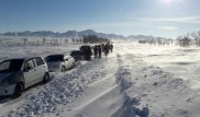 Более 100 человек попали в снежный плен в Алматинской области