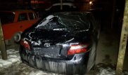 Куда обращаться, если снег с крыши упал на машину - советы юриста