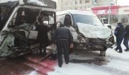 В полиции Астаны рассказали подробности лобового столкновения автобуса с "ГАЗелью"