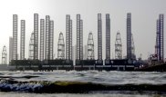 Азербайджан готов сократить добычу нефти