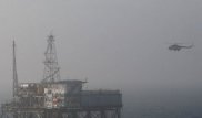В Азербайджане обрушилась эстакада на Каспии, пропали 10 нефтяников