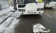 В Алматы автобус на полном ходу сбил насмерть пешехода