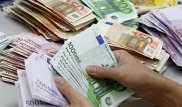 Какую выгоду получат казахстанцы от ослабления евро