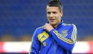 Казахстанский фанат разделся в 40-градусный мороз после спора с футболистом