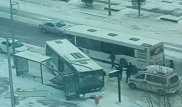 Легковой автомобиль столкнулся с двумя автобусами в Астане