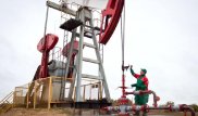 Доллар резко укрепился: Цены на нефть возобновили падение