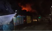 Пожар уничтожил 18 бутиков в торговом центре Тараза