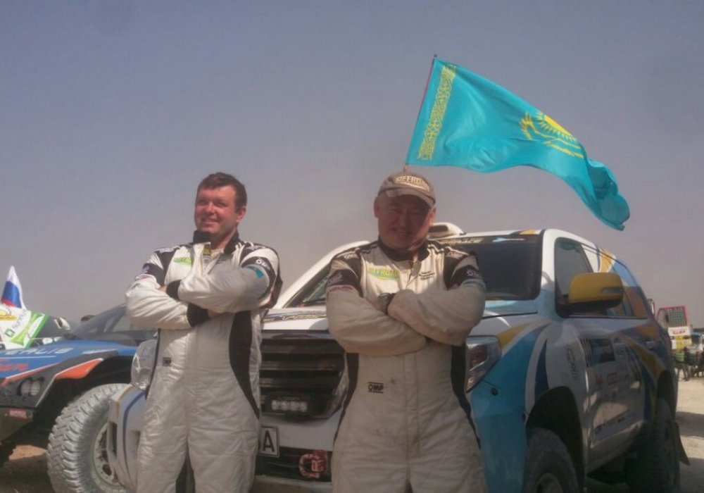 Андрей Чипенко и Марат Абыкаев. Фото предоставлено командой Off Road Kazakhstan