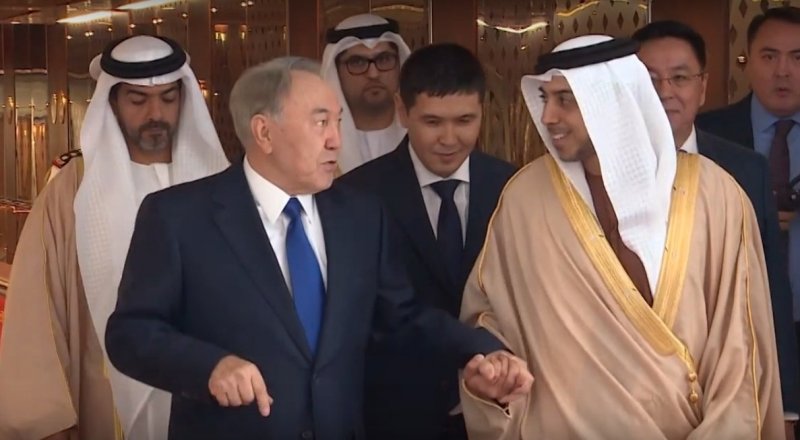Нурсултан Назарбаев посетил с официальным визитом ОАЭ. 