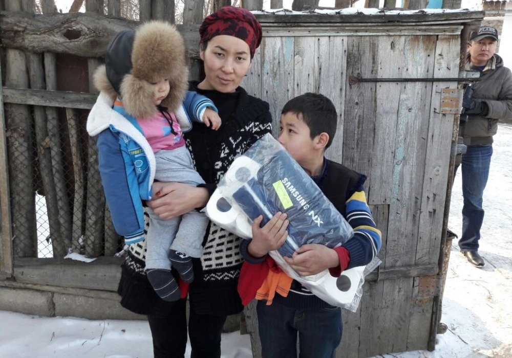 Гуманитарная помощь из Алматы доставлена в Бишкек. Фото волонтеров.