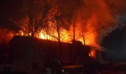 Многоквартирный дом загорелся возле вокзала в Аягозе