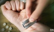Семиклассник в Актау порезал руку из-за игры "Синий кит"