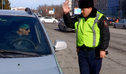 Шымкентского полицейского из трогательного видео наградят отгулом