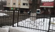 Алматинец выпал из окна ЖК и разбился насмерть