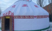 За провоз юрт из Китая в Казахстан таможенник и пограничник вымогали взятку