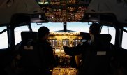 Подробности экстренной посадки самолета с отключенным двигателем рассказали в "Эйр Астане"