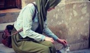 Девушка в хиджабе исполнила откровенный танец с мужчиной
