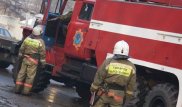 Горит жилой дом в центре Алматы