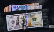 Тенге может обновить годовые максимумы - аналитики