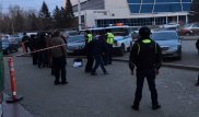 Спецоперация в Усть-Каменогорске: У входа в ТЦ задержан мужчина с оружием