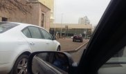 Жителей Астаны возмутил автомобиль с дипномерами, грубо нарушивший ПДД