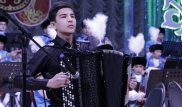 Прославивший Казахстан баянист может остаться без инструмента