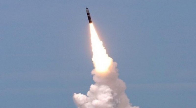 Запуск баллистической ракеты Trident II D5. Фото: pravdanews.info