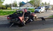 Водитель Daewoo Nexia погиб в жутком ДТП в Алматы