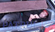 Связанного пленника обнаружили в багажнике авто на выезде из Алматы