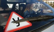 Полицейский, требующий права у курсанта автошколы, возмутил соцсети
