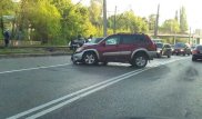 ДТП на проспекте Суюнбая в Алматы: вылетевший на "встречку" автомобиль перевернулся