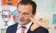 Политик едва не погиб во время просмотра комедийного шоу в Австралии