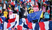 Выборы во Франции: Беспорядки, смерть депутата на митинге