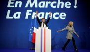 Эммануэль Макрон побеждает на выборах президента Франции