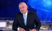 Телеведущий Дмитрий Киселев вышел на публику с разбитым лицом