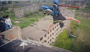 Экстремальный прыжок 26-летнего парня с высотки шокировал карагандинцев