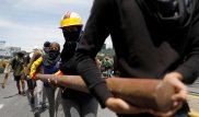 Протесты в Венесуэле: Мадуро в седьмой раз продлил ЧП в экономике