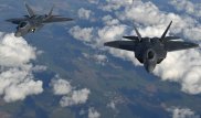 Пассажирскому самолету понадобился эскорт истребителей ВВС США