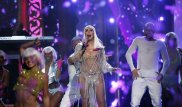 71-летняя Шер шокировала наготой на церемонии Billboard