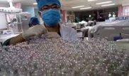 Врачи в Китае за ночь открыли 8 тысяч ампул ради спасения пациента