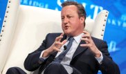 "Я занимал!" Экс-премьер Великобритании возмутил посетителей магазина