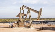Данные по запасам нефти в США могут отправить Brent к 45 долларам - эксперт