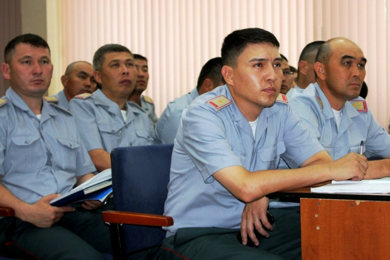 Сборы офицеров воспитательных структур проходят в ВС РК