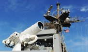 "Поражает цель со скоростью света": США испытали лазерное оружие