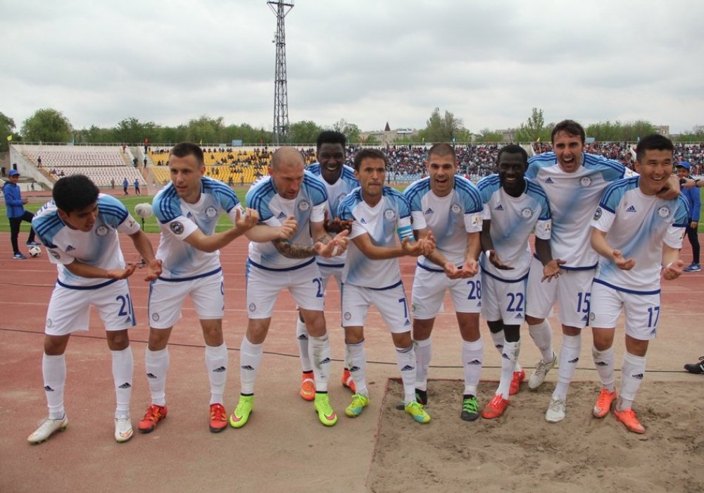 Футболисты "Ордабасы". Фото с сайта kazfootball.kz
