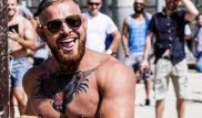 "Мне кричали "Мейвезер тебя порвет!": Казахстанец рассказал о пранке в США