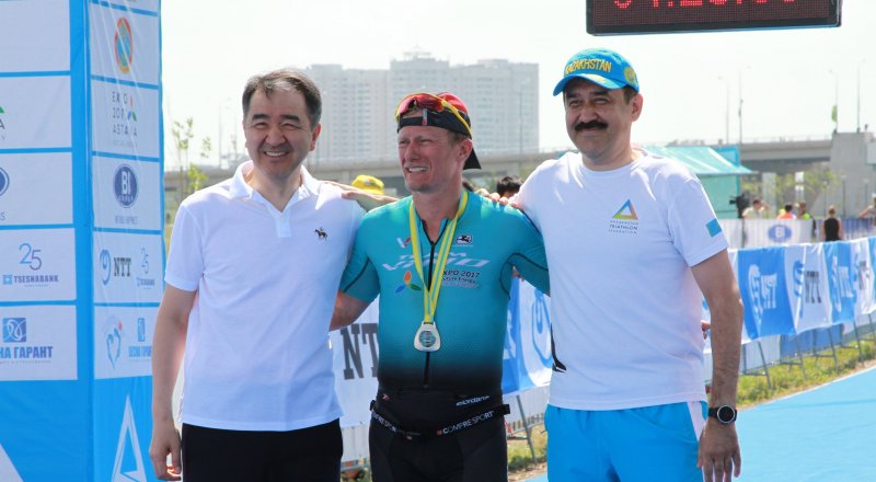 Александр Винокуров о триатлоне в Астане: С плаванием было тяжело