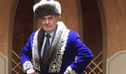 Пласидо Доминго опубликовал фото в чапане