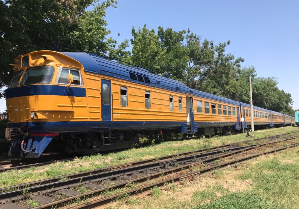 Внешний вид пригородного поезда "Алматы-1 - Капшагай"