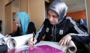 Школьницам в Таджикистане запретили носить хиджабы и мини-юбки
